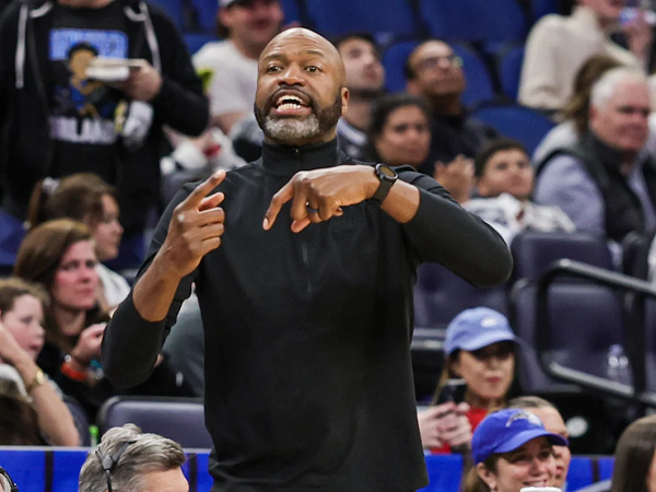 Jamahl Mosley tanggung jawab usai Magic dipermalukan Grizzlies.
