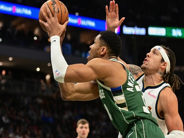 Giannis Antetokounmpo Pimpin Bucks Libas Nuggets