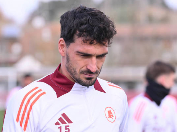 Mats Hummels Akui Kesulitan Beradaptasi di AS Roma