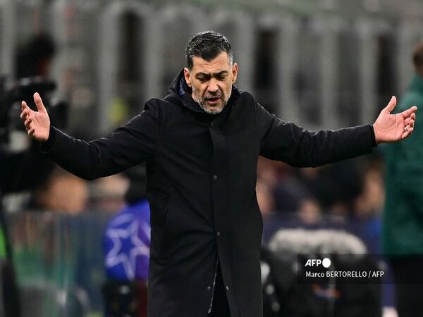 AC Milan Inkonsisten, Conceicao Ikut Rasakan Penderitaan Tifosi