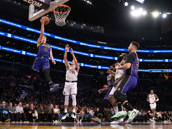 Los Angeles Lakers Menangi Duel Sekota Lawan Los Angeles Clippers
