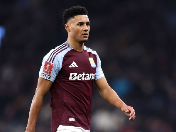 Ollie Watkins Dikritik, Haruskah Arsenal Tetap Merekrutnya?