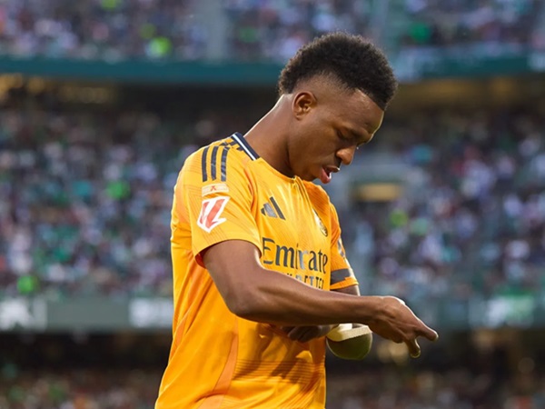 Vinicius Jr Dukung Pemain Palmeiras Korban Rasisme