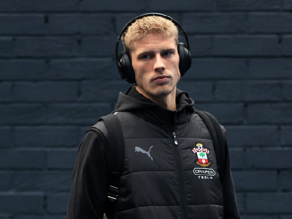 Gelandang Southampton, Albert Gronbaek
