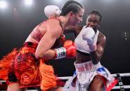 Mantan Polisi Tiara Brown Raih Gelar Juara Kelas Bulu Wanita WBC