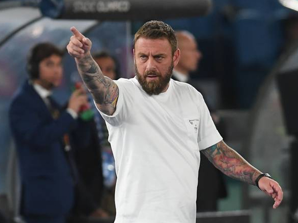 Daniele De Rossi Jadi Calon Pengganti Vitor Pereira di Wolverhampton?