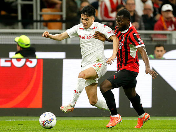 Awal Buruk AC Milan Buat Yunus Musah Ditarik Keluar Setelah 24 Menit