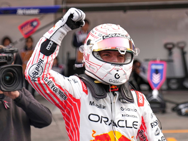 Max Verstappen terkejut bisa asapi duo McLaren di GP Jepang.