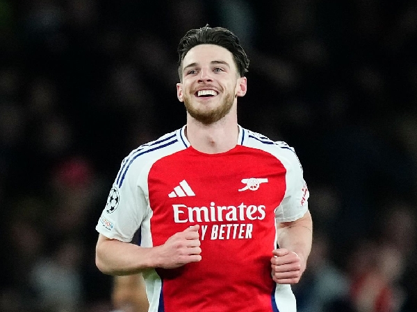 Gelandang Arsenal, Declan Rice, mencetak dua gol tendangan bebas ke gawang Real Madrid