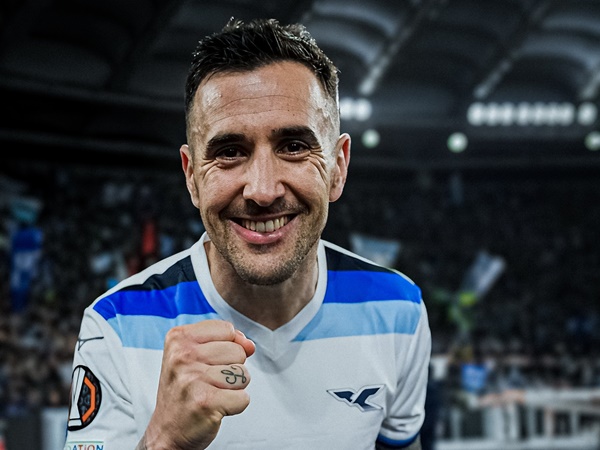 Gelandang Lazio