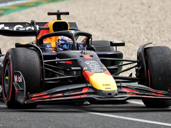 Ayumu Iwasa Akan Gantikan Max Verstappen di FP1 GP Bahrain