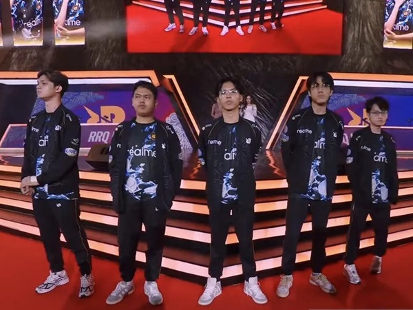 RRQ Hoshi Tembus ke Final ESL Mobile Masters 2025 Usai Kalakan TLID