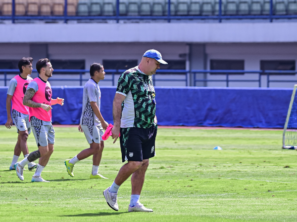 Pelatih Persib, Bojan Hodak