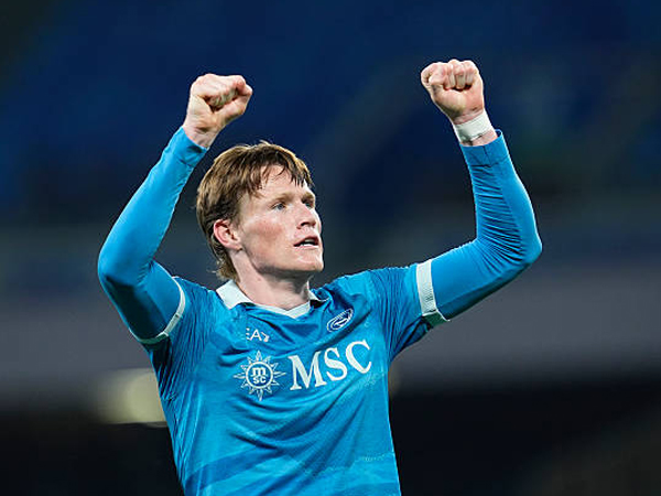 Ambisi Juara Scott McTominay dan Spirit Napoli Menjelang Akhir Musim