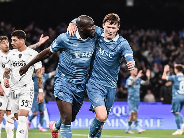 Napoli Tundukkan Empoli, Scott McTominay Puji Romelu Lukaku