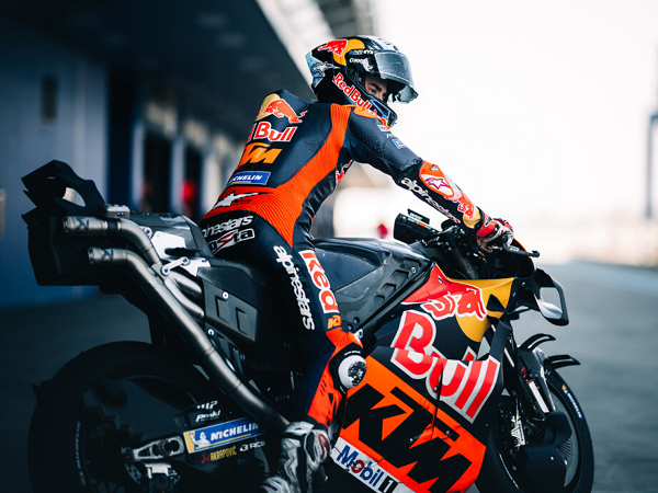Pit Beirer tidak setuju jika masalah finansial disebut biang kerok penurunan performa KTM.