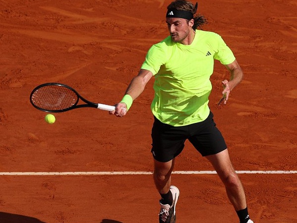 Stefanos Tsitsipas Tak Buang Banyak Waktu Di Laga Pembuka Barcelona