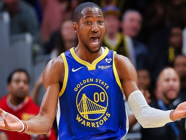 Stephen Curry Kirimkan Pesan untuk Jonathan Kuminga