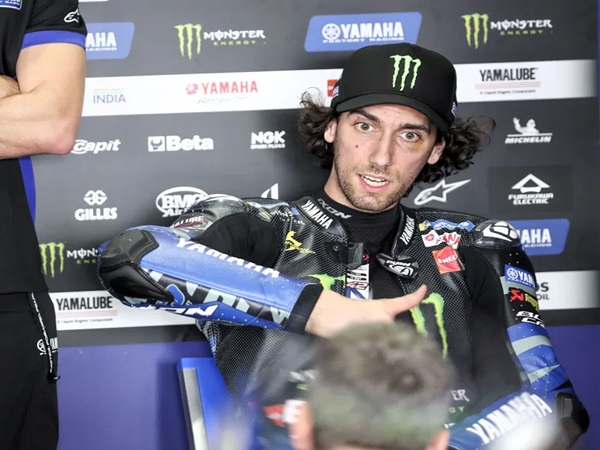 Alex Rins Terkena Lemparan Batu Nyasar di MotoGP Qatar