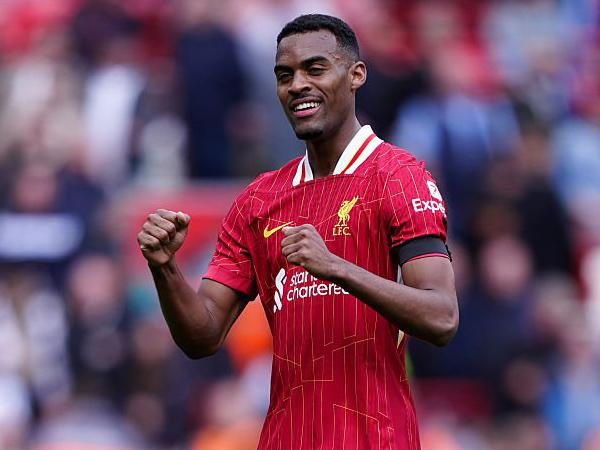 Tolak Real Madrid, Ryan Gravenberch Pilih Bertahan di Liverpool