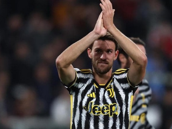 Agen Buka Suara soal Peluang Daniele Rugani Bertahan di Juventus