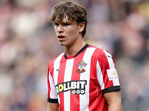 Jika Juara Liga Europa, MU Bakal Datangkan Tyler Dibling