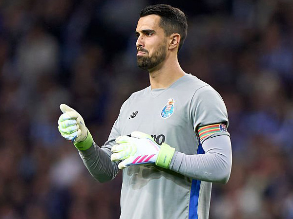Diogo Costa Calon Pengganti Ederson di Manchester City?