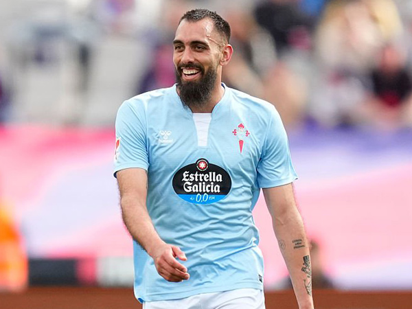 Borja Iglesias.