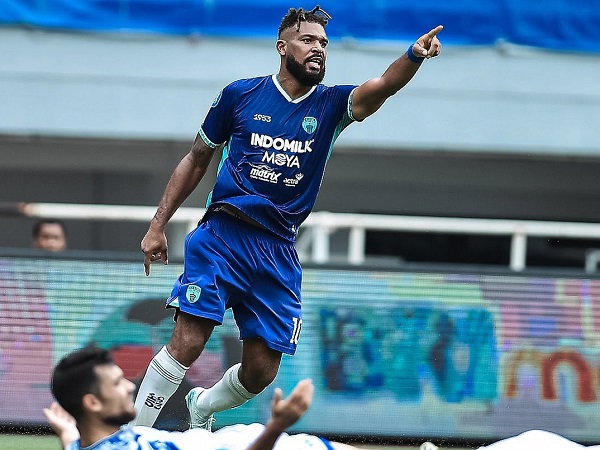 Marios Ogkmpoe Akhiri Puasa Gol, Fabio Lefundes Lempar Pujian