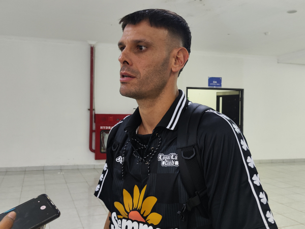 Tyronne Akui Tegang Hanya Saksikan Rekan Setim dari Tribun