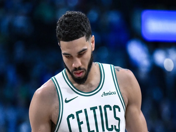 Jayson Tatum Pertama Kali Absen di Playoff karena cedera