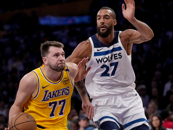 Luka Doncic bersiap hadapi atmosfer di Target Center