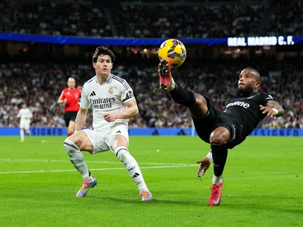 Real Madrid Akan Andalkan Fran Garcia Lawan Barcelona