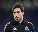 Gantikan Tonali, Newcastle Incar Gelandang Andalan Lazio