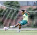 Toni Firmansyah Membaik, Kondisinya Terus Dipantau Jelang Derby Jatim