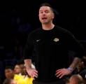 JJ Redick Ungkap Alasannya Tak Lakukan Pergantian Pemain di Paruh Kedua