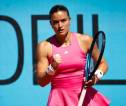 Maria Sakkari Paksa Jasmine Paolini Angkat Kaki Dari Madrid