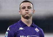 Dikaitkan Dengan Milan, Fiorentina Perpanjang Kontrak Pietro Comuzzo
