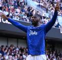 Beto Bersinar di Bawah Asuhan David Moyes, Jadi Kunci Keselamatan Everton