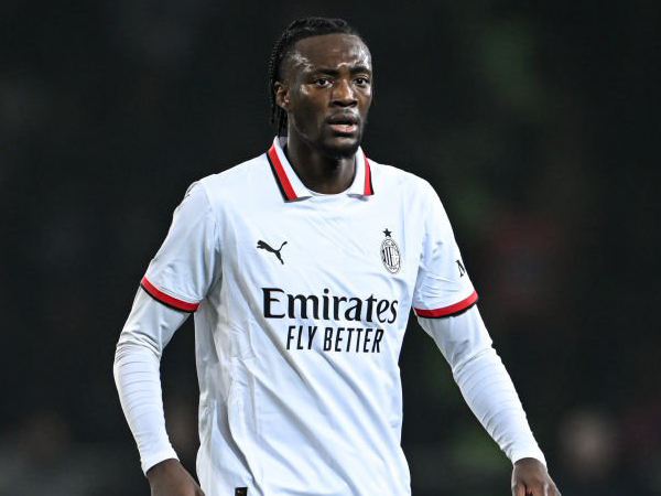 Jose Mourinho Ingin Bereuni Dengan Tammy Abraham ke Fenerbahce