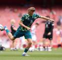 Real Madrid Percaya Diri Bisa Datangkan Bek Milik Bournemouth