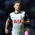 Tottenham Siap Lepas Ben Davies dan Sergio Reguilon di Musim Panas