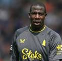 Doucoure Ungkap Masa Depan di Everton: Cinta Klub, Tapi Opsi Terbuka!