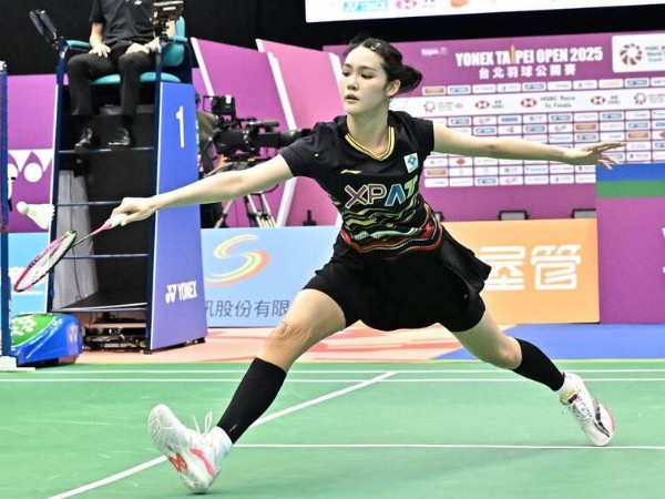 Kelelahan, Pitchamon Opatniputh Mundur di 16 Besar Thailand Open 2025