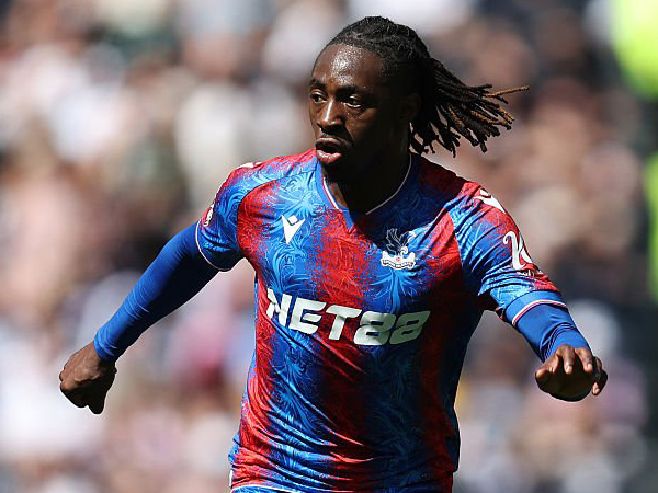 Chelsea Panaskan Persaingan dengan Liverpool untuk Eberechi Eze