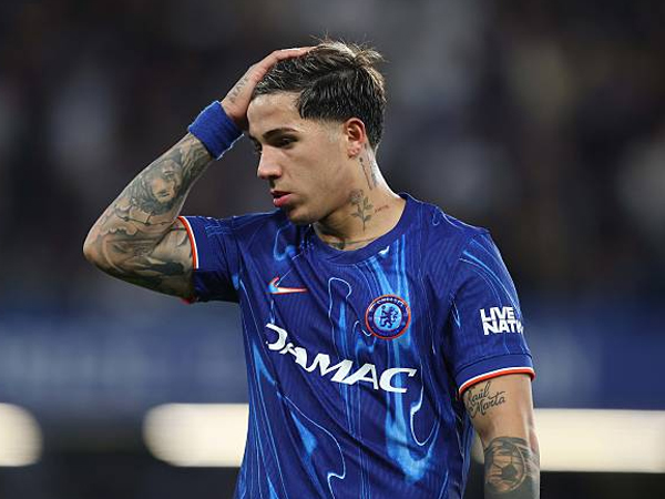 Demi Chelsea, Enzo Fernandez Rela Bermain dengan 'Satu Mata'