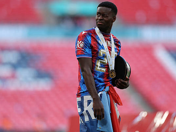 Marc Guehi dan Adam Wharton Absen Dalam Pesta Juara Crystal Palace