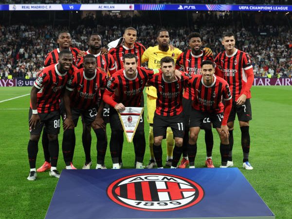 Musim Panas AC Milan: Pelatih Baru dan Potensi Kehilangan Pemain Bintang