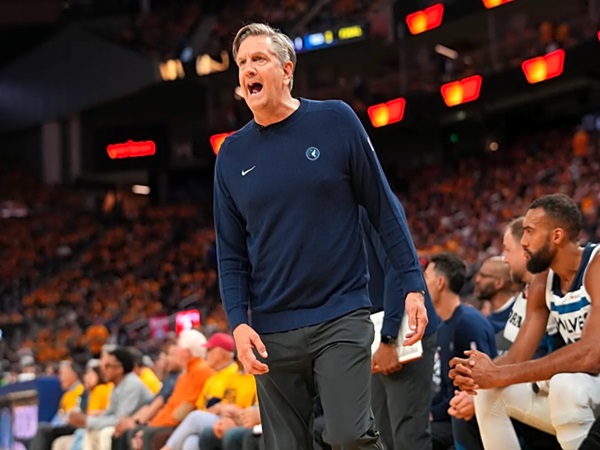 Chris Finch Minta Timberwolves Kesampingkan Hasil Game 1