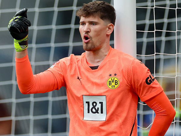 Gregor Kobel Jadi Incaran Premier League, MU dan Chelsea Terdepan